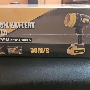 Black and Yellow Cordless Power Leaf Blower